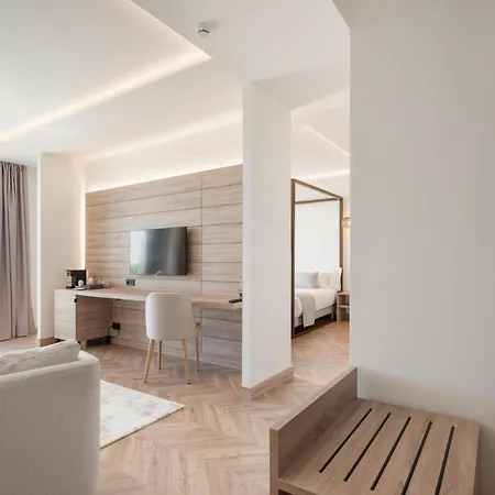 Attica21 4 Superior Hotell