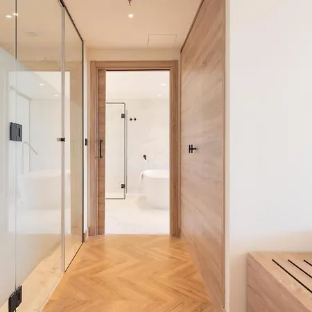 Attica21 4 Superior Отель Виго