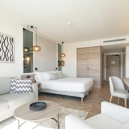 Attica21 4 Superior 4*