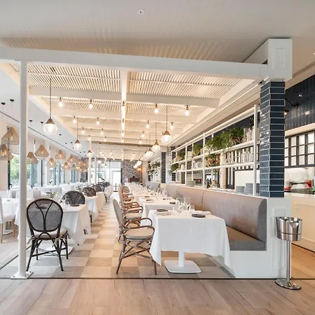 Attica21 4 Superior Hotell