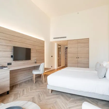 Attica21 4 Superior Отель Виго