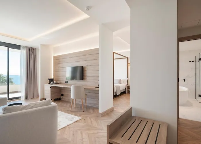 Attica21 4 Superior Hotel