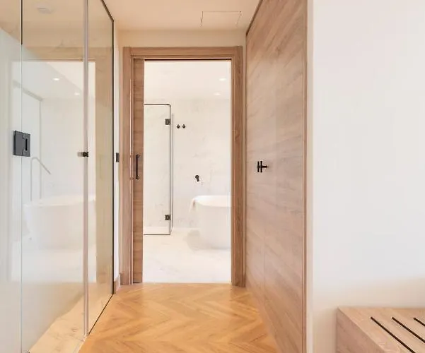 Attica21 4 Superior Hotel Vigo