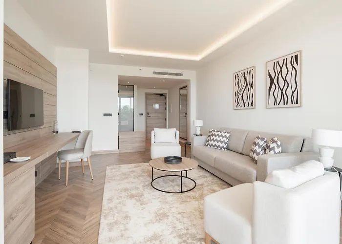 Attica21 4 Superior 4*