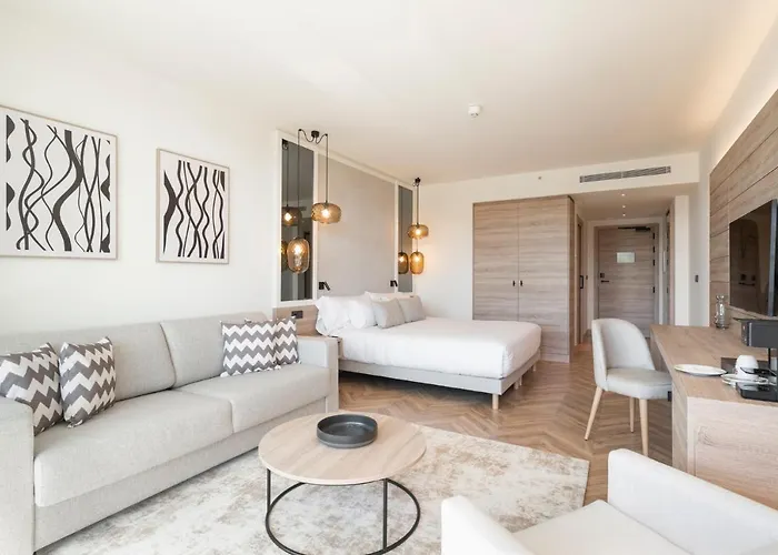 Attica21 4 Superior Hotel Vigo