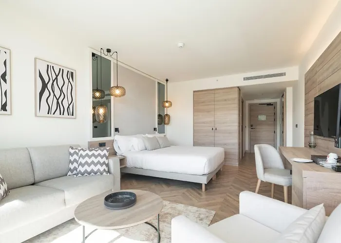 Attica21 4 Superior 4*