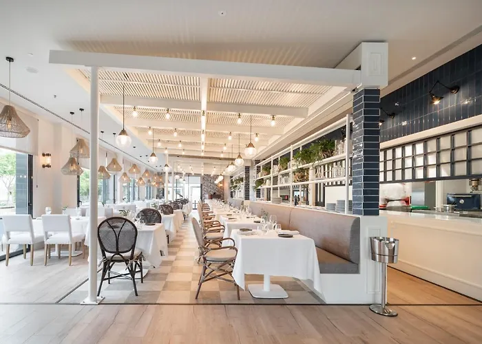 Attica21 4 Superior Hotel